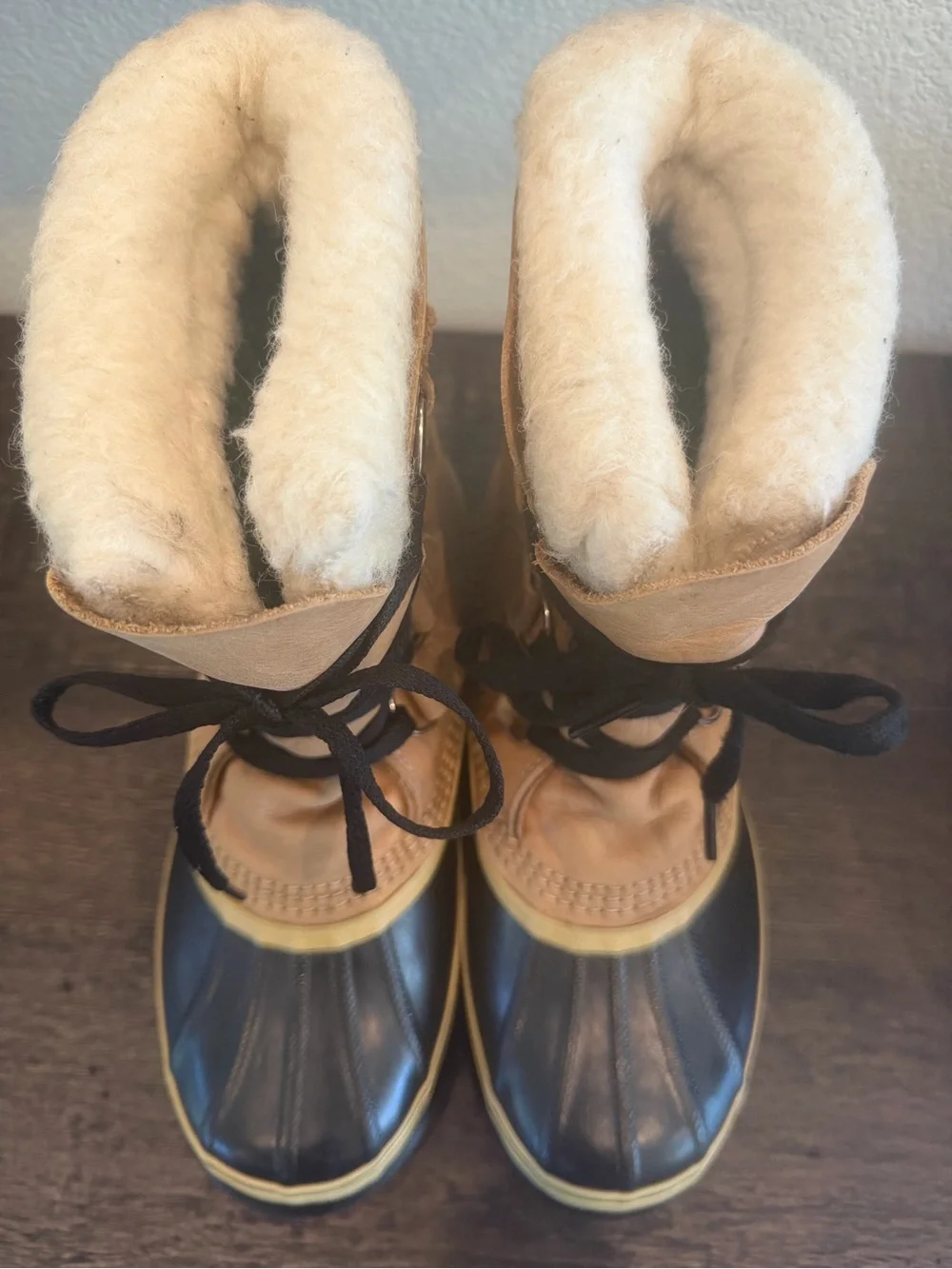 Sorel Women's Caribou Boots Size 7